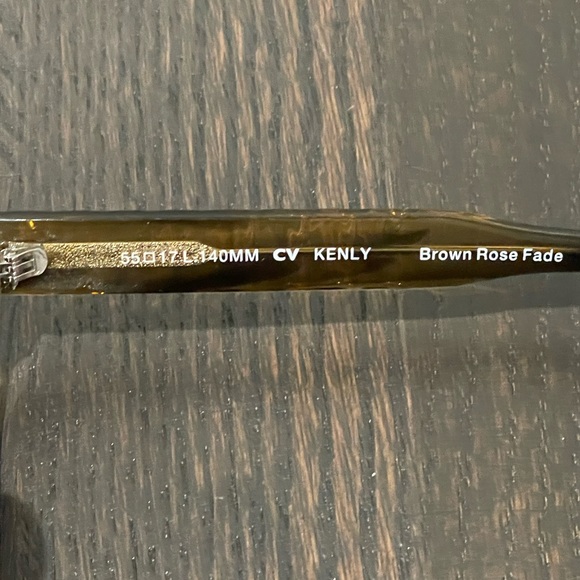 Steve Madden Kenly Sunglasses - Picture 8 of 12